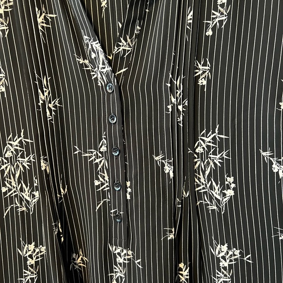 In Every Story Black & White Stripe & Leafy Print Tunic Top w/tie at waist sz 2X - Picture 6 of 12